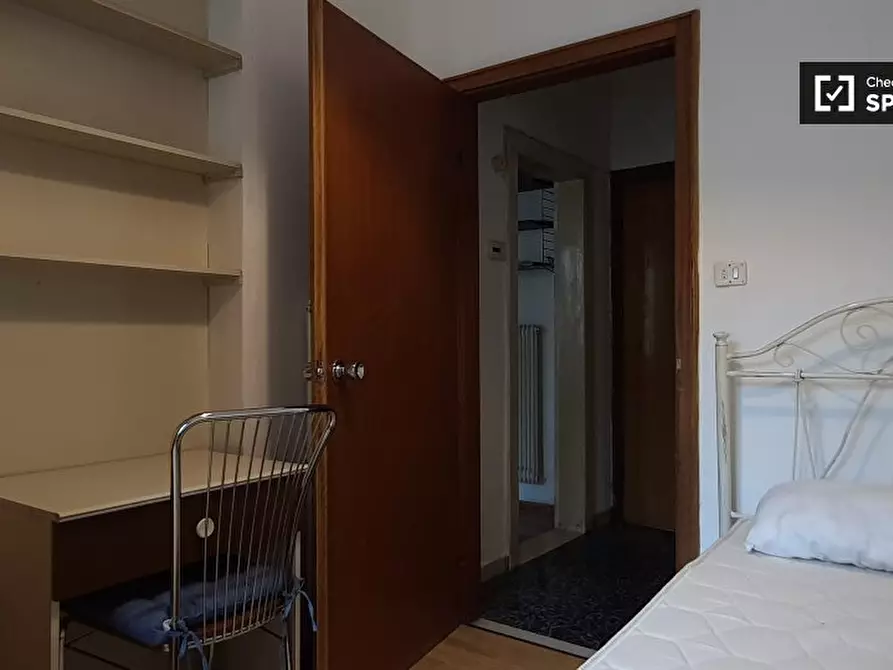 Immagine 2 di Camera condivisa in affitto  in Piazza Santa Maria Maggiore a Trento