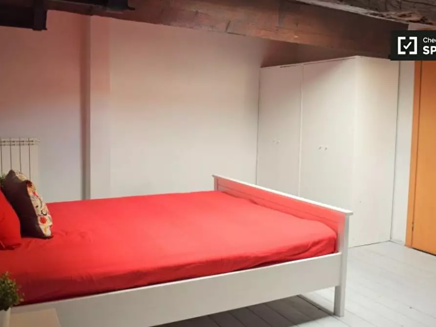 Immagine 16 di Camera condivisa in affitto  in Via Vinegia a Firenze