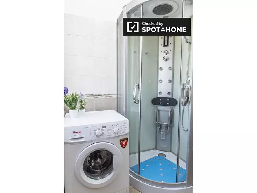 Immagine 18 di Appartamento in affitto  in Viale di Valle Aurelia a Roma