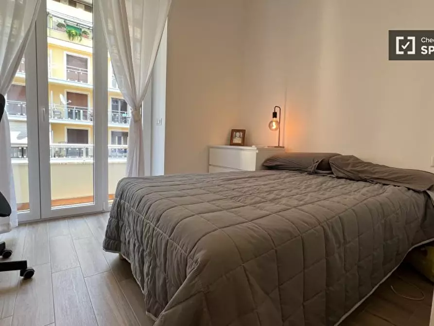 Immagine 19 di Camera condivisa in affitto  in Via Giovanni Mingazzini a Roma