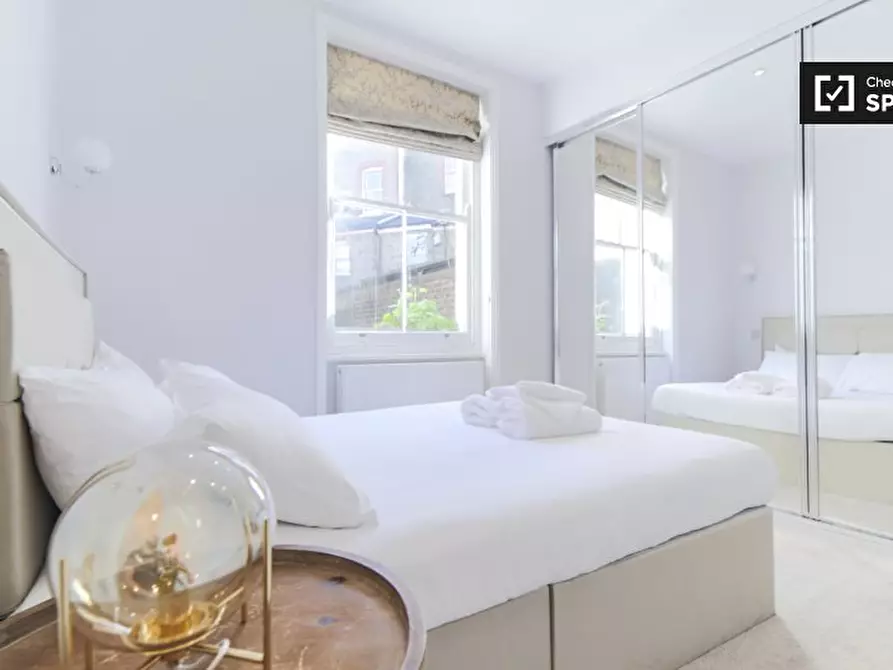 Immagine 12 di Appartamento in affitto  in a Queenstown Road a Lambeth