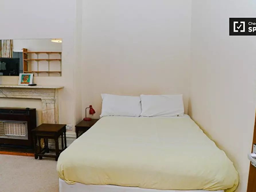 Immagine 3 di Ufficio in affitto  in GF St Anns Villas a Kensington