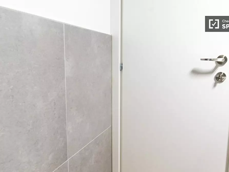 Immagine 13 di Camera condivisa in affitto  in Via Crema a Roma