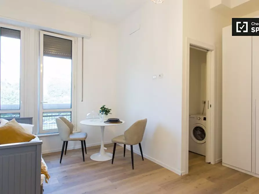 Immagine 8 di Ufficio in affitto  in Viale Gorizia a Milano