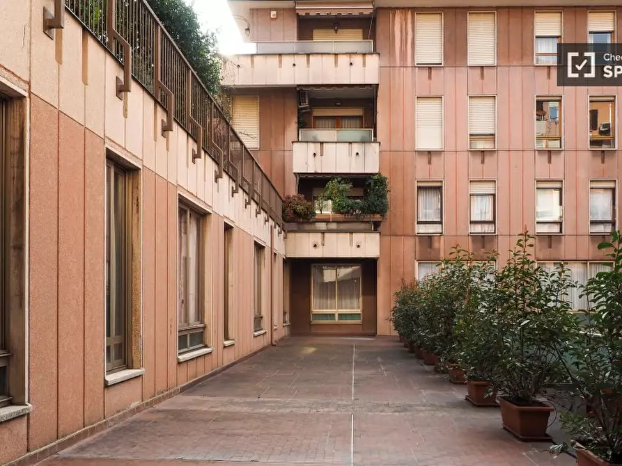 Immagine 6 di Ufficio in affitto  in Viale Gorizia a Milano