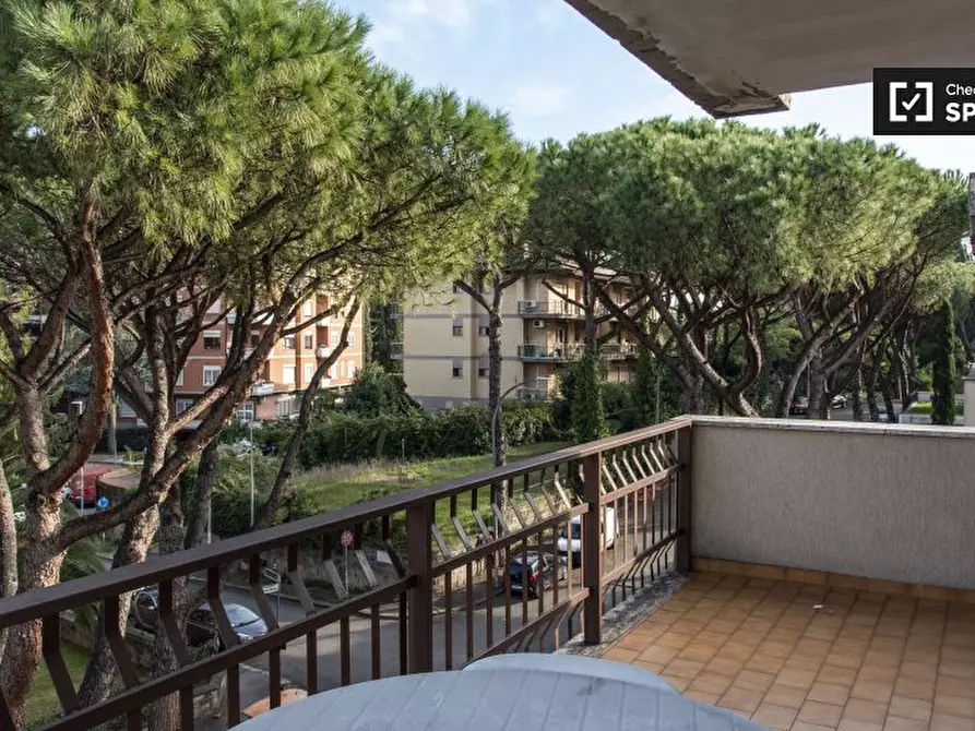 Immagine 9 di Appartamento in affitto  in Via Ildebrando Vivanti a Roma