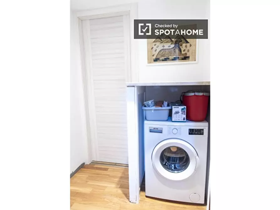 Immagine 15 di Appartamento in affitto  in Via Francesco Marconi a Roma