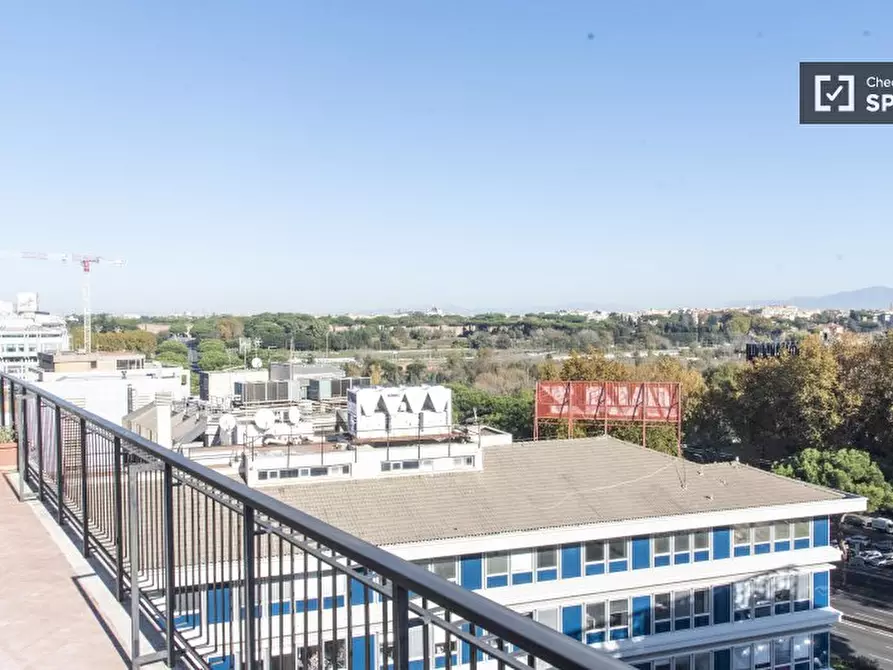 Immagine 17 di Camera condivisa in affitto  in Via Padre Semeria a Roma