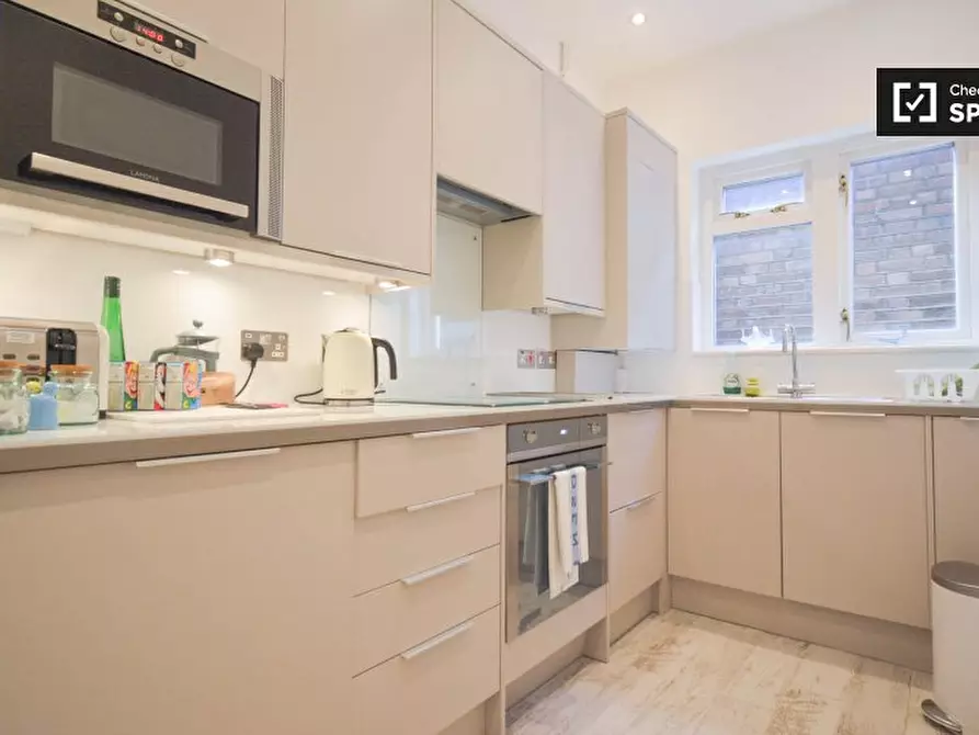 Immagine 5 di Appartamento in affitto  in 147 Brondesbury Park, London NW2, UK a Brent