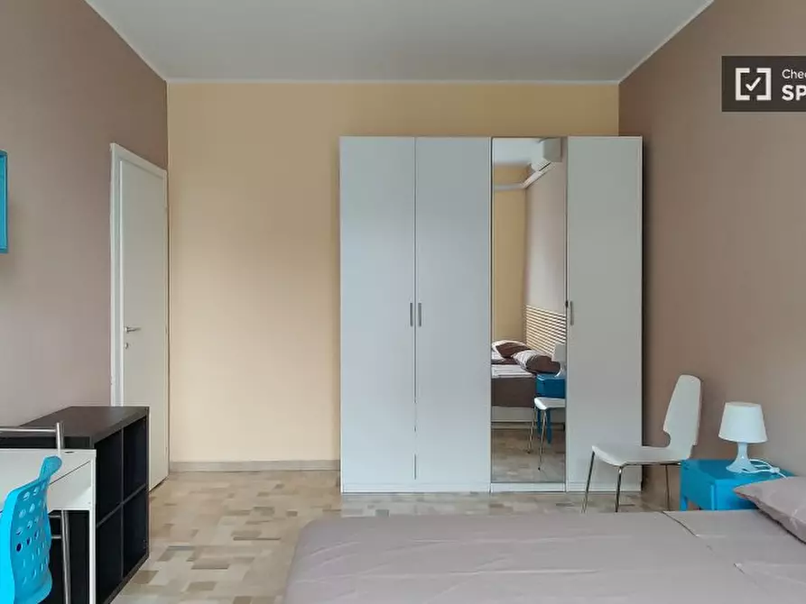 Immagine 2 di Camera condivisa in affitto  in Via Giorgio Stephenson a Milano