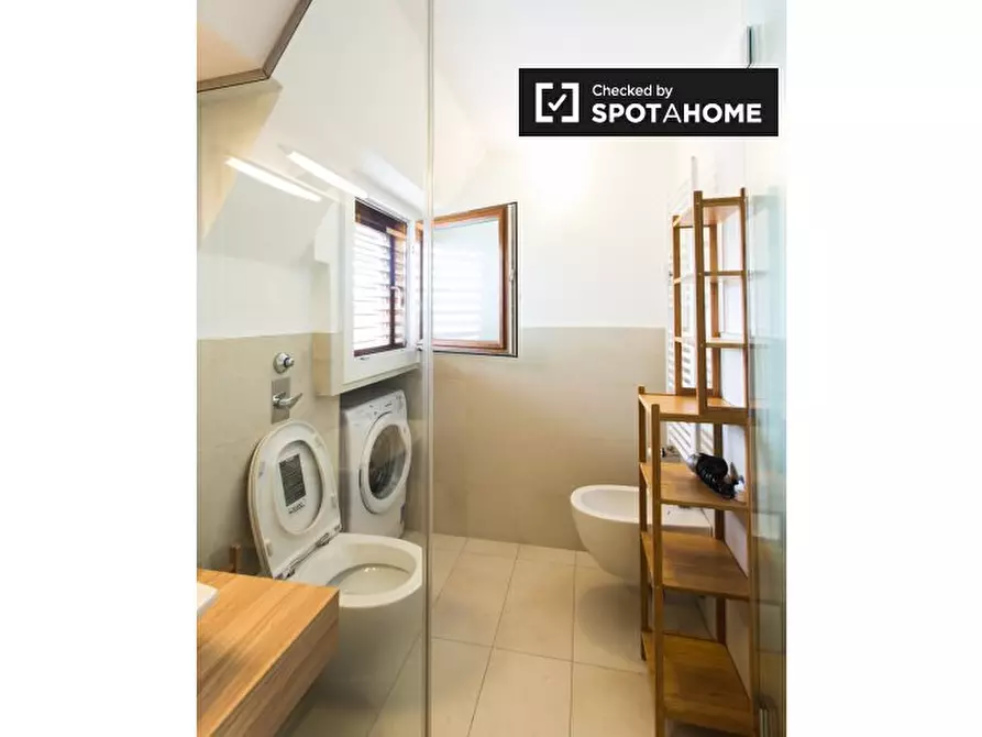 Immagine 12 di Ufficio in affitto  in Viale S. Gimignano, 20146 Milano MI, Italy a Milano