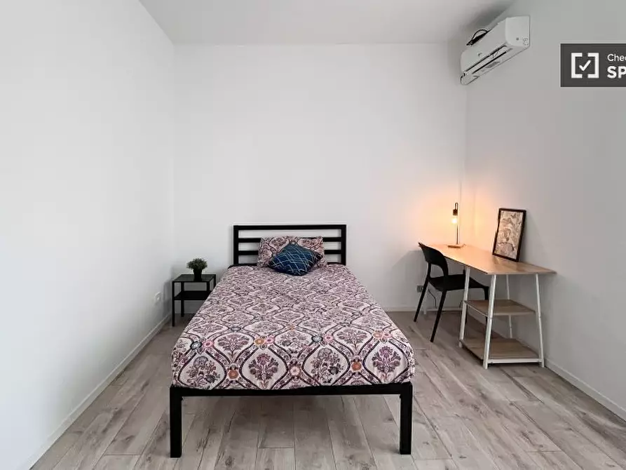 Immagine 17 di Camera condivisa in affitto  in Via Don Bosco a Milano