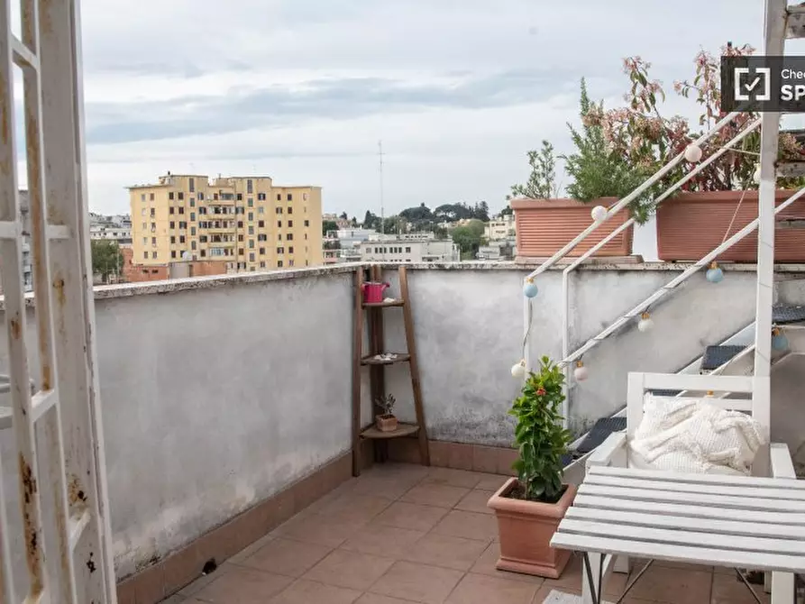 Immagine 18 di Appartamento in affitto  in Via Assab a Roma