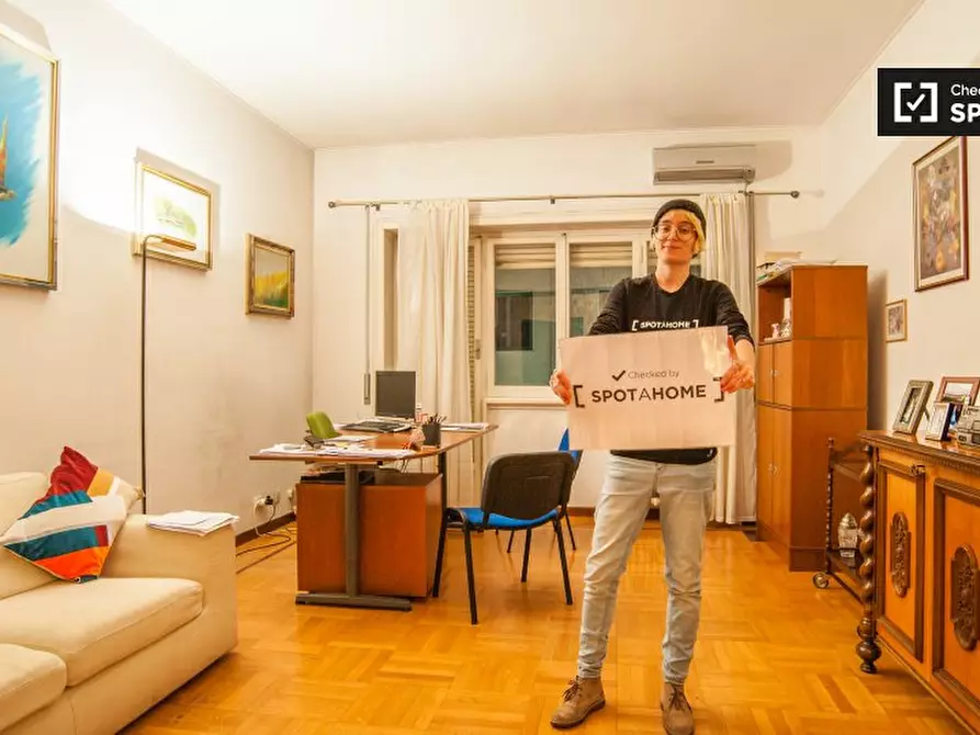 Immagine 8 di Camera condivisa in affitto  in Via Gregorio VII a Roma
