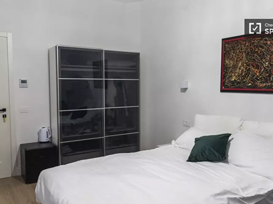 Immagine 2 di Camera condivisa in affitto  in Via Innocenzo XI a Roma