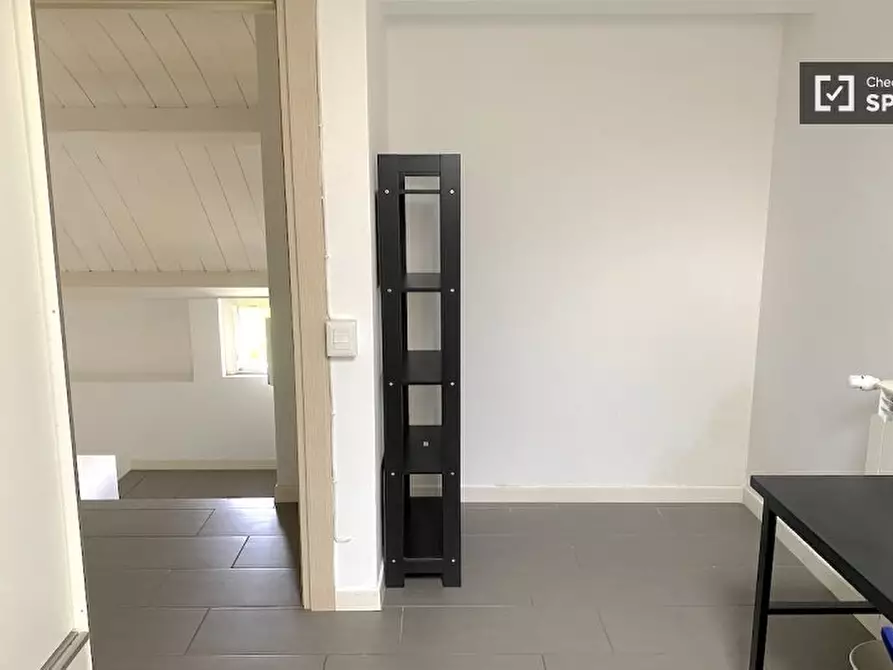 Immagine 5 di Camera condivisa in affitto  in Via di Carcaricola a Roma