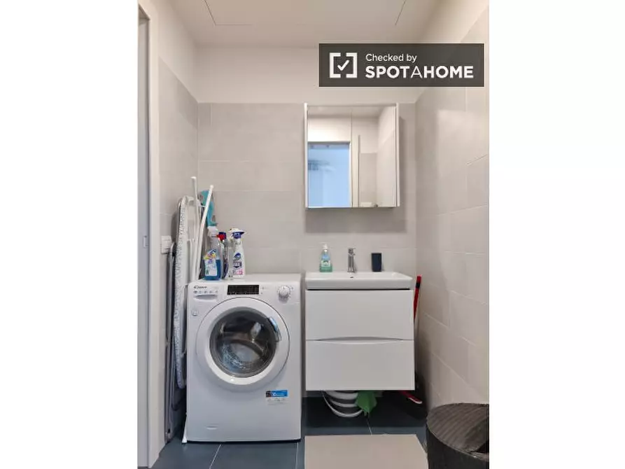 Immagine 10 di Appartamento in affitto  in Via Vincenzo Russo a Milano