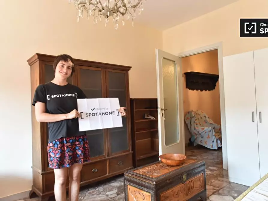 Immagine 16 di Camera condivisa in affitto  in Via Sandro Sandri a Roma