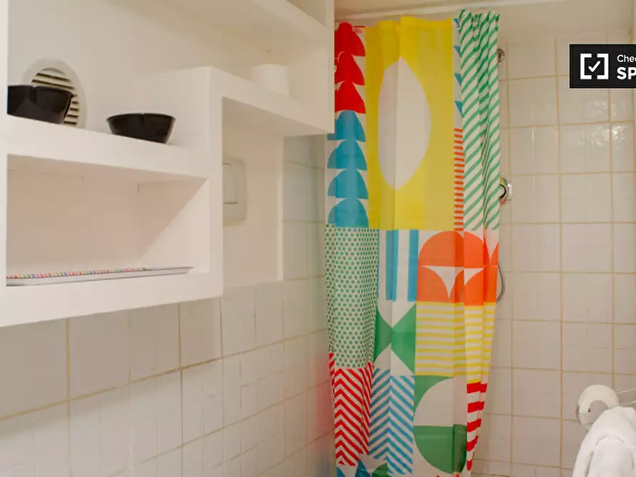 Immagine 13 di Appartamento in affitto  in Via Vittorio Veneto a Roma