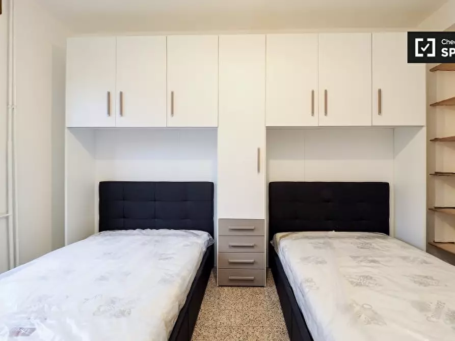 Immagine 1 di Camera condivisa in affitto  in Via Giovanni Ambrogio de Predis a Milano