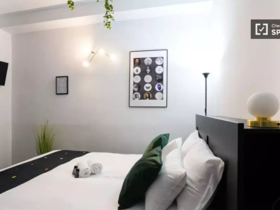 Immagine 11 di Appartamento in affitto  in Via Accademia Albertina a Torino