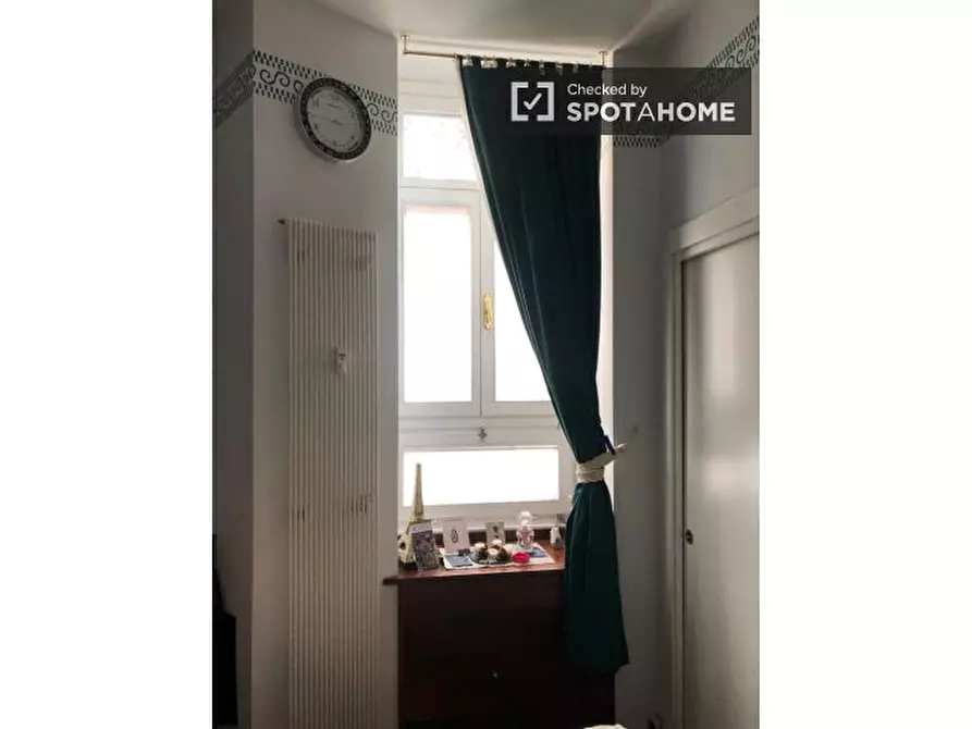 Immagine 13 di Camera condivisa in affitto  in Viale Edoardo Jenner a Milano