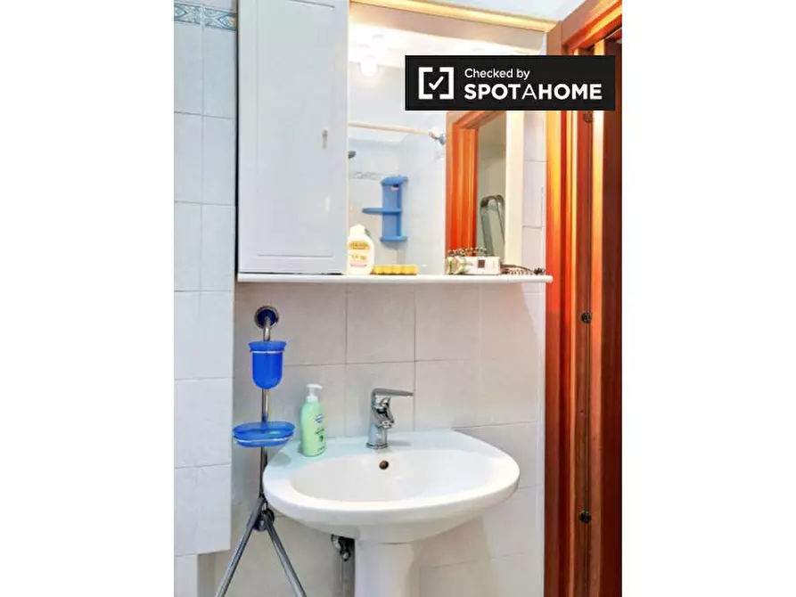 Immagine 14 di Camera condivisa in affitto  in Piazza Conca d'Oro, 00141 Roma RM, Italy a Roma