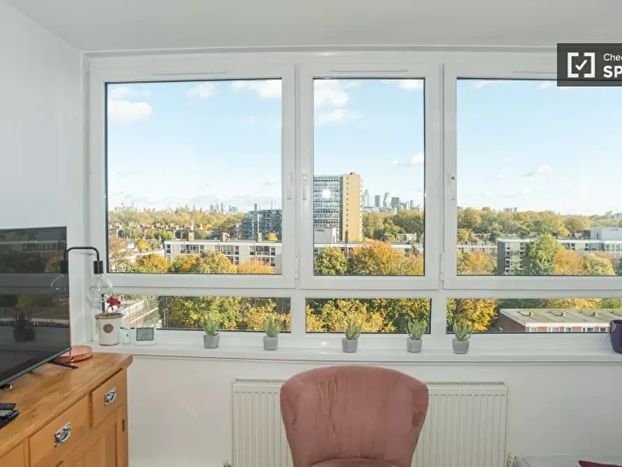 Immagine 13 di Appartamento in affitto  in Surrey Lane a Wandsworth