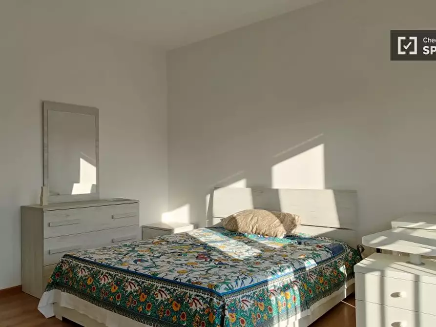 Immagine 2 di Camera condivisa in affitto  in Via Enrico de Nicola a Milano