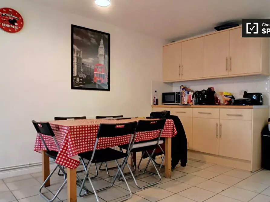Immagine 11 di Camera condivisa in affitto  in Plough Way a Camberwell