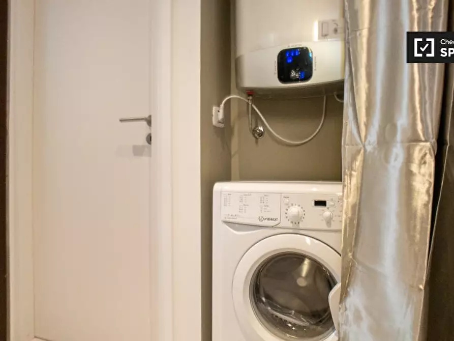 Immagine 10 di Ufficio in affitto  in Piazza Napoli, 20144 Milano MI, Italy a Milano