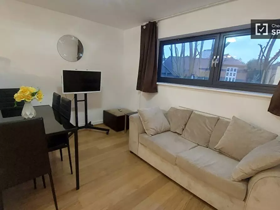 Immagine 3 di Camera condivisa in affitto  in Unit a Poplar