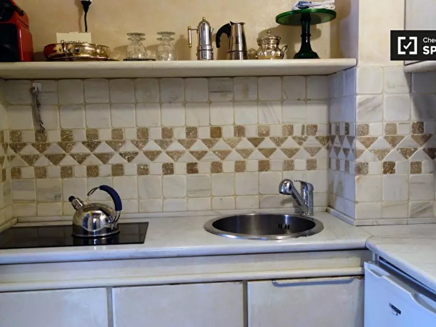 Immagine 10 di Appartamento in affitto  in Via della VII Coorte a Roma