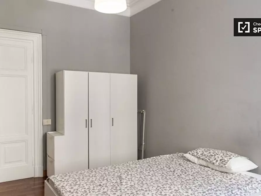 Immagine 3 di Camera condivisa in affitto  in Via Garigliano, 00198 Roma RM, Italy a Roma