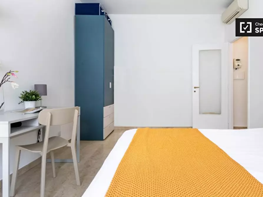 Immagine 4 di Camera condivisa in affitto  in Via Maniago a Milano