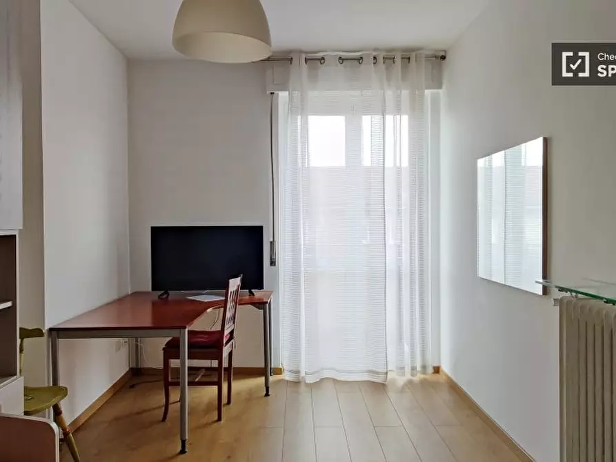 Immagine 1 di Camera condivisa in affitto  in Via Demonte a Milano