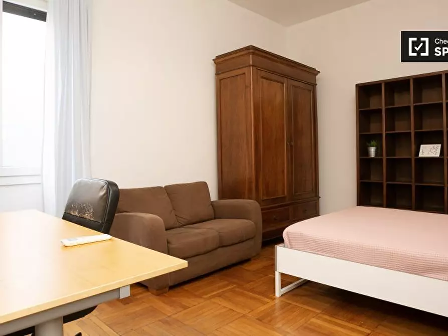 Immagine 18 di Camera condivisa in affitto  in Largo Isabella d'Aragona a Milano