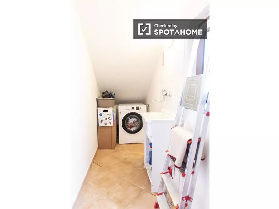 Immagine 12 di Appartamento in affitto  in Via Fulda a Roma