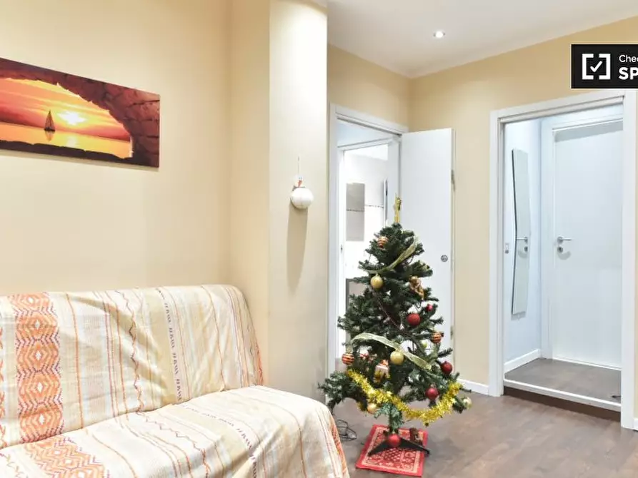 Immagine 7 di Camera condivisa in affitto  in Via Val d'Ossola a Roma