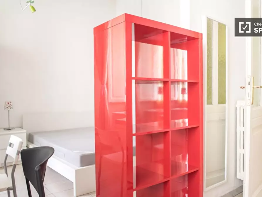 Immagine 4 di Camera condivisa in affitto  in Via Salaria a Roma