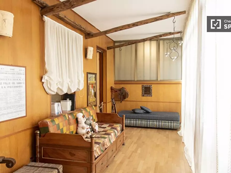 Immagine 10 di Appartamento in affitto  in Via Guido de Ruggiero a Roma