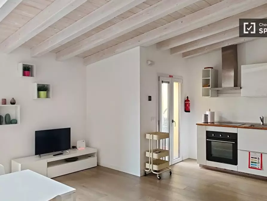 Immagine 5 di Appartamento in affitto  in Via Carlo Farini a Milano