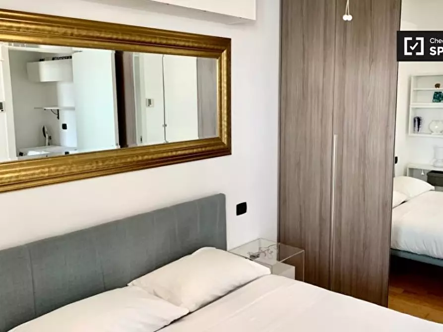 Immagine 5 di Appartamento in affitto  in Via Lomellina a Milano