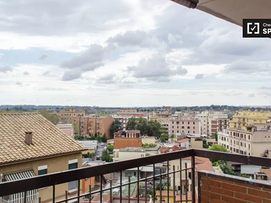 Immagine 7 di Appartamento in affitto  in Via Cornelio Labeone, 00174 Roma RM, Italy a Roma