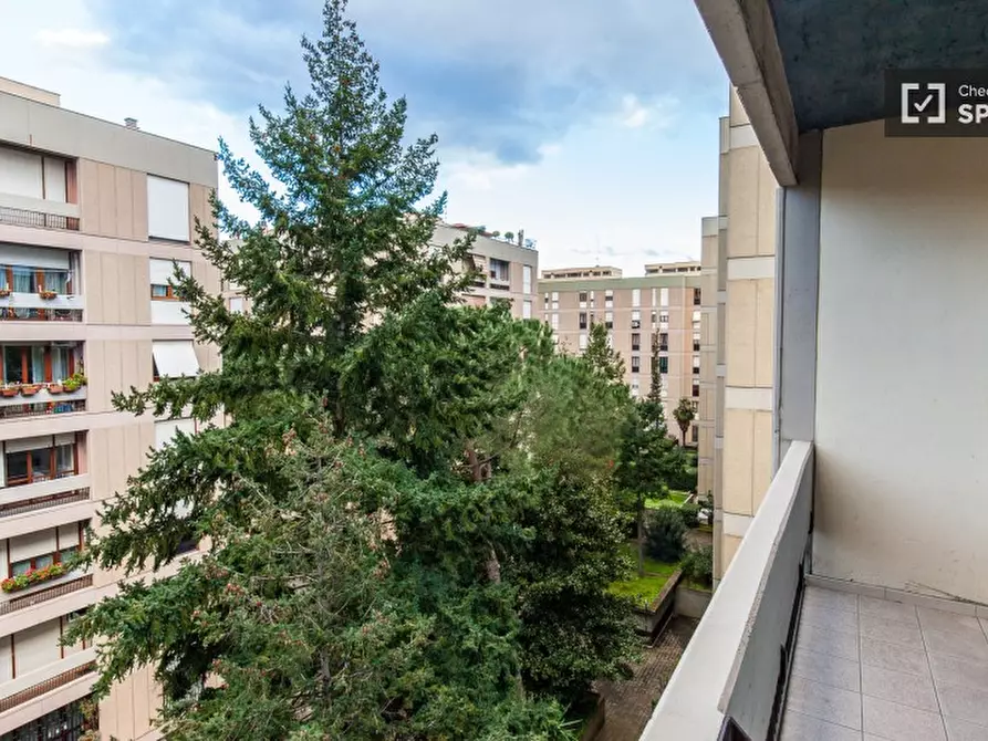 Immagine 7 di Camera condivisa in affitto  in Via Zanobini a Roma