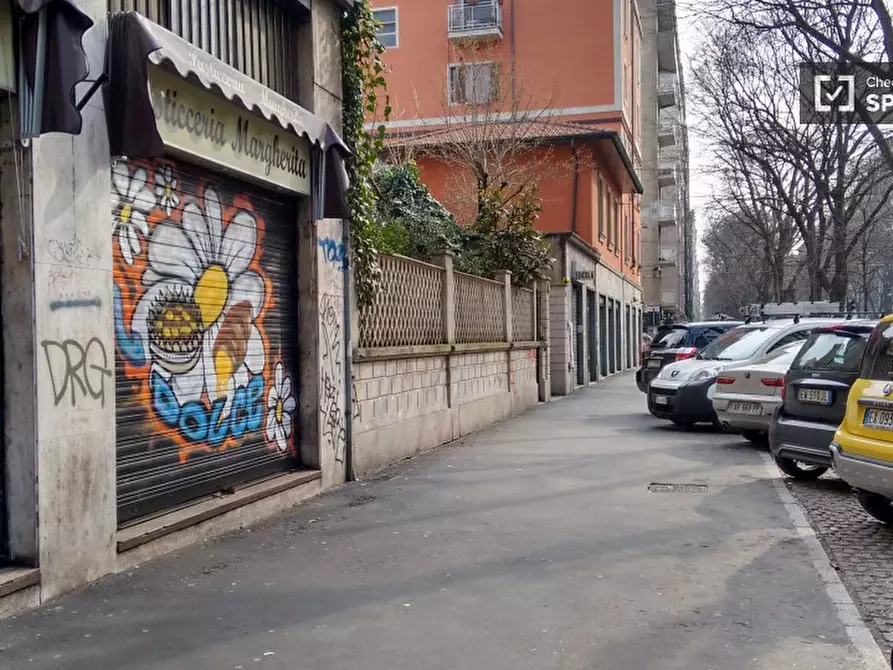 Immagine 15 di Appartamento in affitto  in via teodosio a Milano