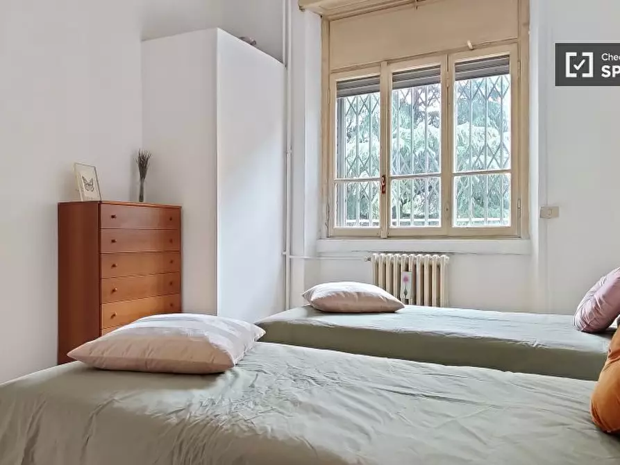 Immagine 11 di Appartamento in affitto  in Via Lago di Nemi a Milano