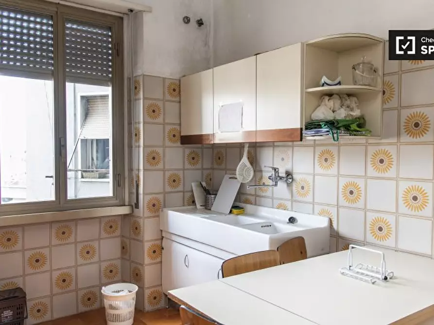 Immagine 6 di Camera condivisa in affitto  in Via Bartolomeo Colleoni a Roma