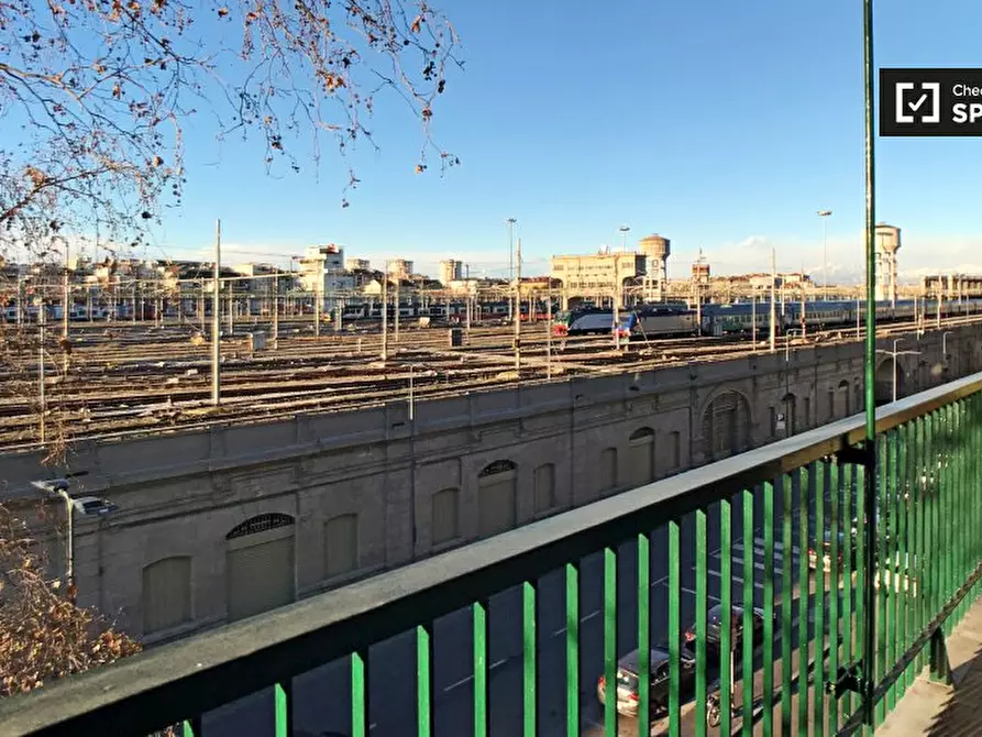 Immagine 4 di Camera condivisa in affitto  in Via Ferrante Aporti a Milano