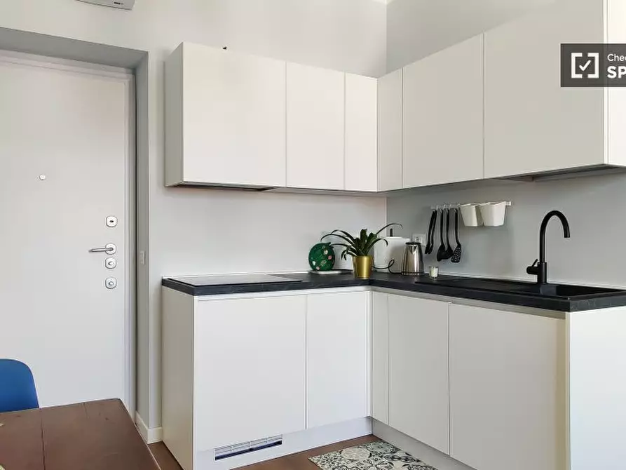 Immagine 6 di Appartamento in affitto  in Via Giovita Scalvini a Milano